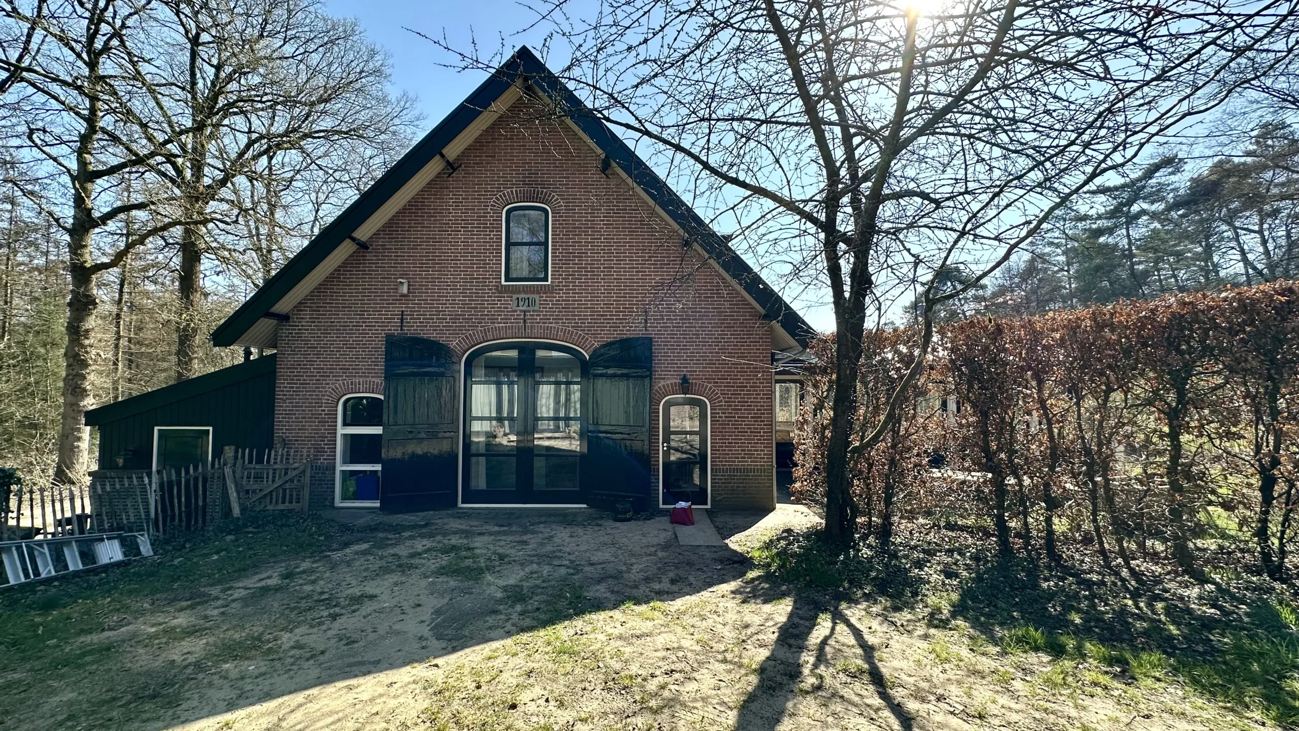 Authentieke woonboerderij met serre en groene woonkeuken