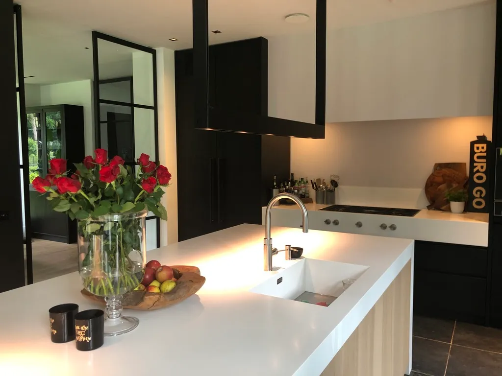 Stijlvolle, warme & strakke villa. De exclusieve woonbeleving