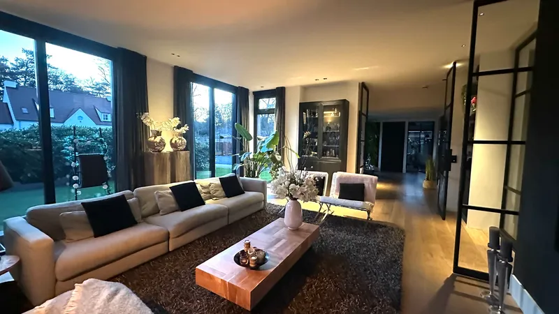 Stijlvolle, warme & strakke villa. De exclusieve woonbeleving